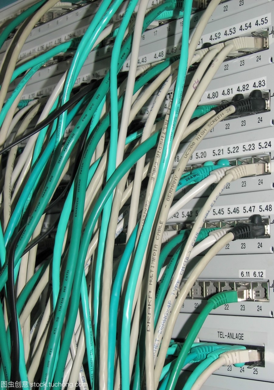 从电信号到桥接 网络工程施工的要素与实践